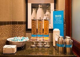 Hampton Inn by Hilton Toronto-Mississauga West