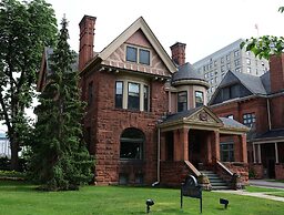 The Inn on Ferry Street