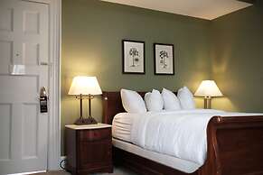 The Inn on Ferry Street