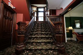 The Inn on Ferry Street