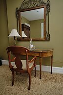 The Inn on Ferry Street