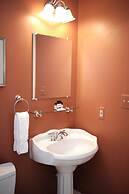 The Inn on Ferry Street