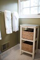 The Inn on Ferry Street