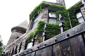 The Inn on Ferry Street