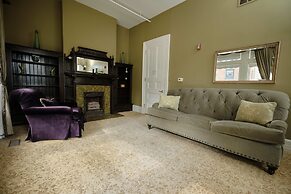 The Inn on Ferry Street