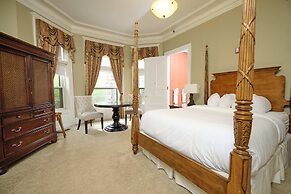 The Inn on Ferry Street