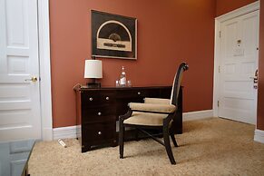 The Inn on Ferry Street