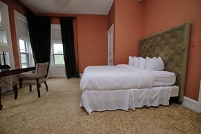 The Inn on Ferry Street