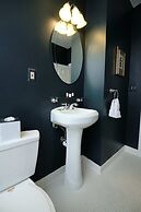 The Inn on Ferry Street