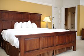 The Inn on Ferry Street