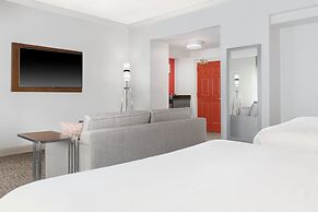 Courtyard by Marriott St. Louis Downtown/Convention Center