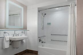 Courtyard by Marriott St. Louis Downtown/Convention Center