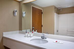 Days Inn & Suites by Wyndham Cuba