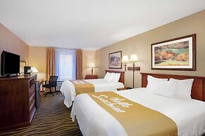 Days Inn & Suites by Wyndham Cuba