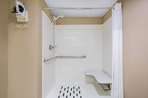 Days Inn & Suites by Wyndham Cuba