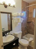 Stargazer Inn and Suites