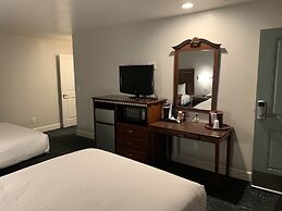 Stargazer Inn and Suites
