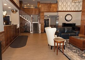 D. Hotel Suites & Spa