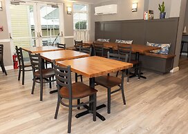 D. Hotel Suites & Spa