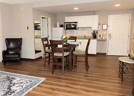 D. Hotel Suites & Spa