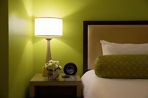 OPUS Hotel Vancouver