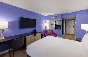 OPUS Hotel Vancouver