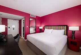 OPUS Hotel Vancouver