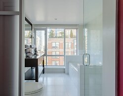 OPUS Hotel Vancouver