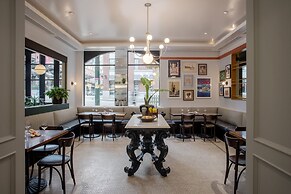 OPUS Hotel Vancouver