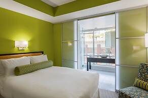 OPUS Hotel Vancouver