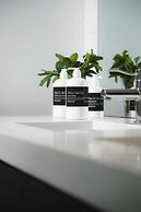 OPUS Hotel Vancouver