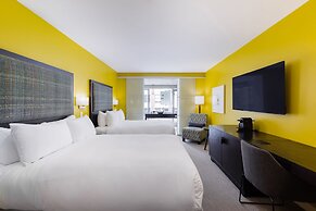 OPUS Hotel Vancouver
