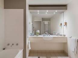 Park Regis Griffin Suites