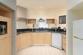 Park Regis Griffin Suites