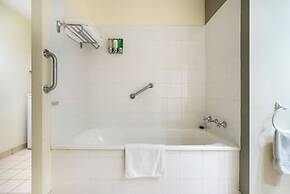 Park Regis Griffin Suites