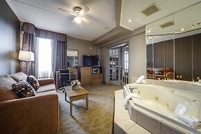 Monte Carlo Inn Airport Suites