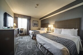 Monte Carlo Inn Airport Suites