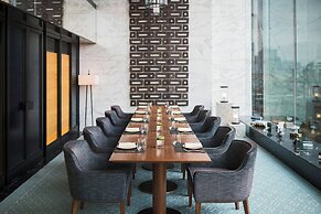Renaissance Hong Kong Harbour View Hotel