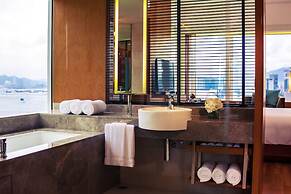 Renaissance Hong Kong Harbour View Hotel