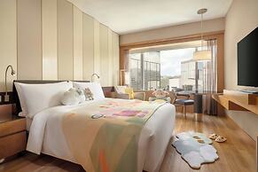 Renaissance Hong Kong Harbour View Hotel