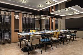 Renaissance Hong Kong Harbour View Hotel