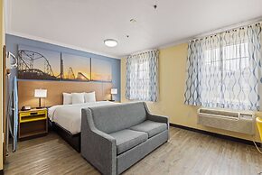 Days Inn & Suites by Wyndham Euless DFW Airport South