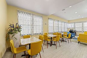 Days Inn & Suites by Wyndham Euless DFW Airport South