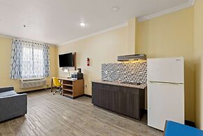 Days Inn & Suites by Wyndham Euless DFW Airport South