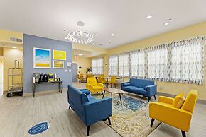 Days Inn & Suites by Wyndham Euless DFW Airport South