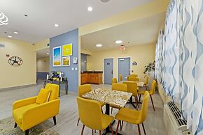 Days Inn & Suites by Wyndham Euless DFW Airport South