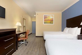 Days Inn & Suites by Wyndham Euless DFW Airport South