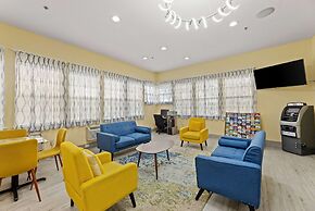 Days Inn & Suites by Wyndham Euless DFW Airport South