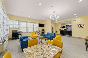 Days Inn & Suites by Wyndham Euless DFW Airport South