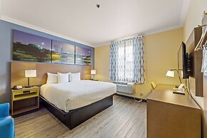 Days Inn & Suites by Wyndham Euless DFW Airport South